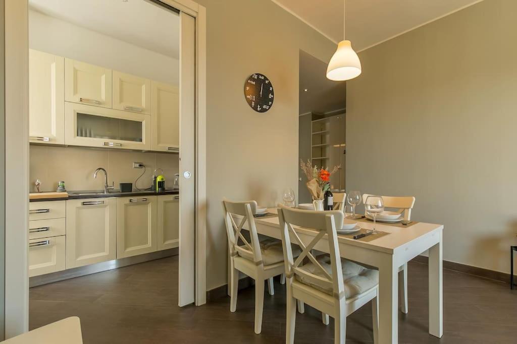 Exclusive & Strategic 2-bedroom Apartment, 50m From M4