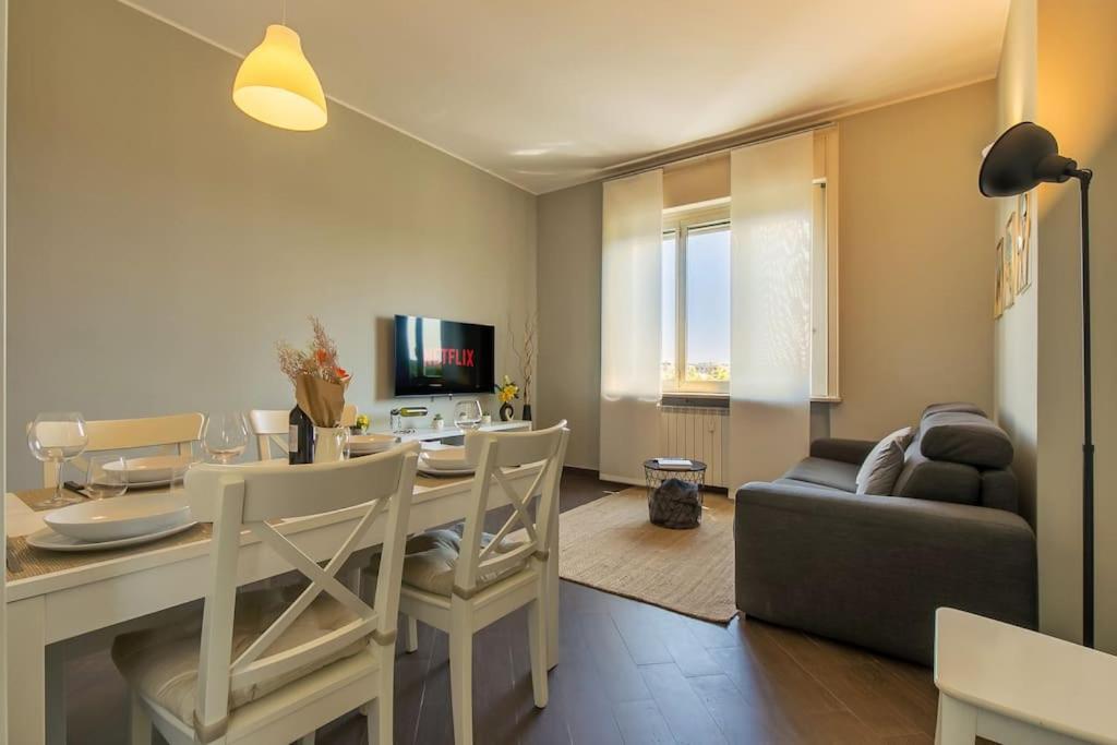 Exclusive & Strategic 2-bedroom Apartment, 50m From M4 Appartement *