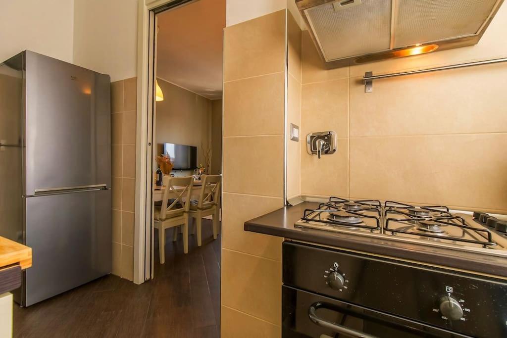 Exclusive & Strategic 2-bedroom Apartment, 50m From M4 Milan