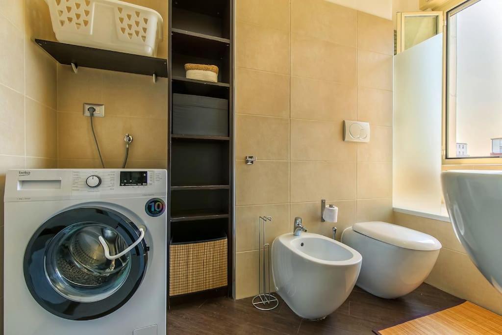 Exclusive & Strategic 2-bedroom Apartment, 50m From M4 *