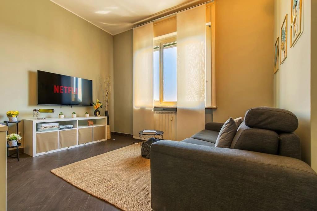 Exclusive & Strategic 2-bedroom Apartment, 50m From M4 Appartement