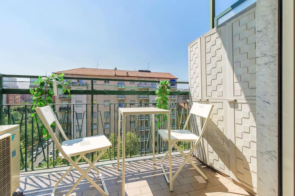Exclusive & Strategic 2-bedroom Apartment, 50m From M4 Milan